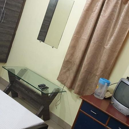 Hotel Tulsi Banda ภายนอก รูปภาพ